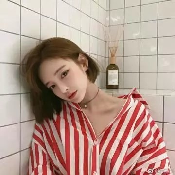 忧郁小女孩